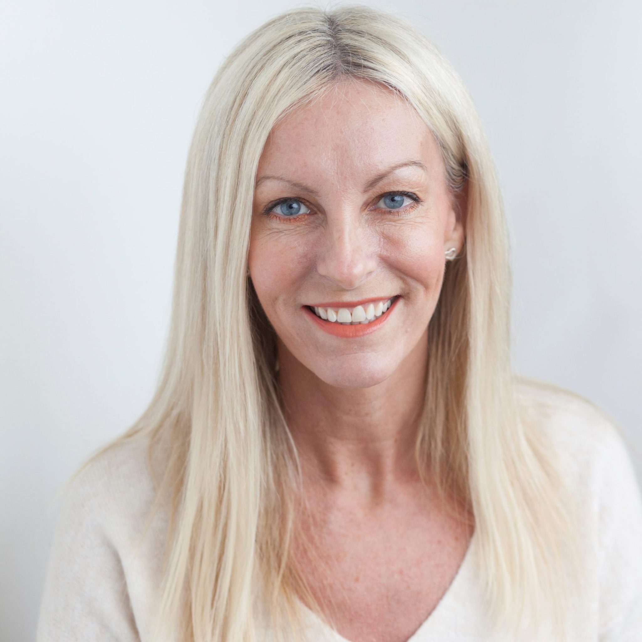 Jo Hanby Offering marketing, PR and admin support as well as coaching, to business owners primarily in the beauty, wellness and lifestyle sectors. Get Your Biz Seen E: jo@getyourbizseen.com